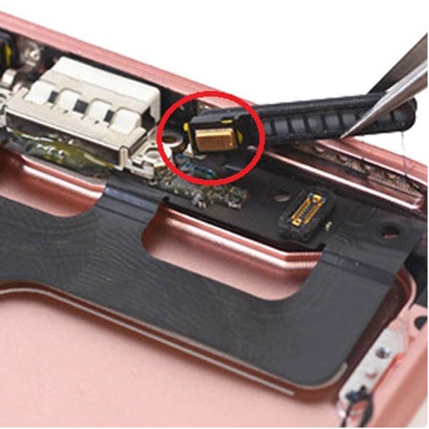 Thay mic Iphone 6 - Sua chua dien thoai Minh Phat Mobile HCM - Bac Lieu 0979150456 web https://minhphatmobile.vn