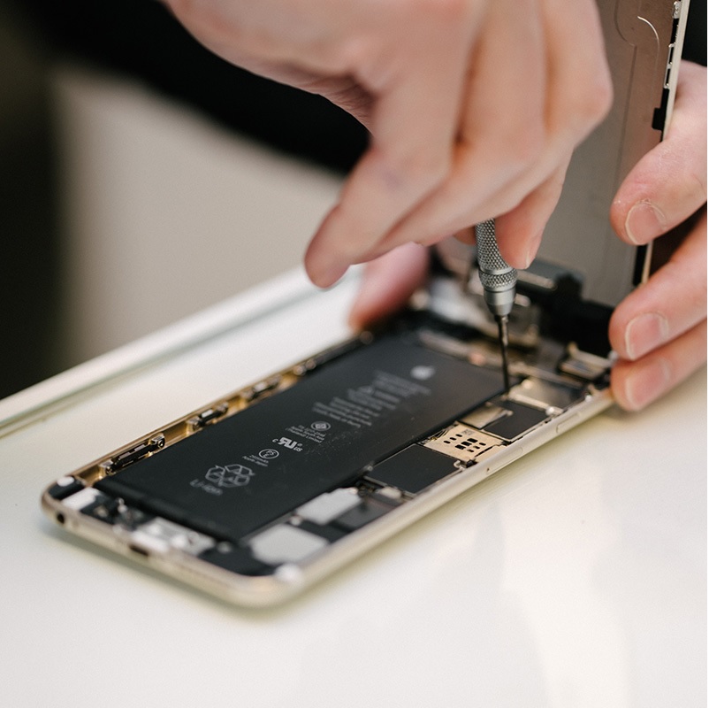 sua loi cam ung Trên Main IPhone 14 - Minh Phat Mobile HCM - Bac Lieu https://minhphatmobile.vn - 0979 56 26 56