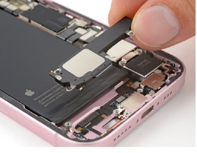 Thay loa ngoài điện thoại Iphone 15 - Sua chua dien thoai Minh Phat Mobile HCM - Bac Lieu 0979150456 web https://minhphatmobile.vn